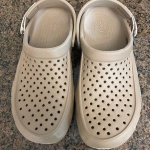 CROCS M8 Iconic Comfort Excellent Condition ***